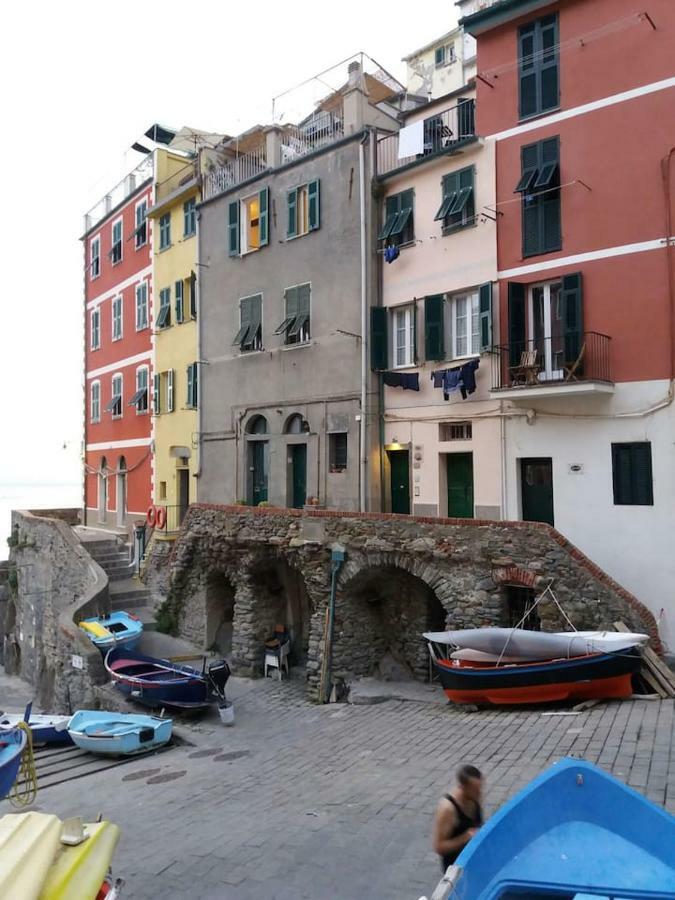 Ca'La Luna - In Centro Con Terrazza Riomaggiore Buitenkant foto