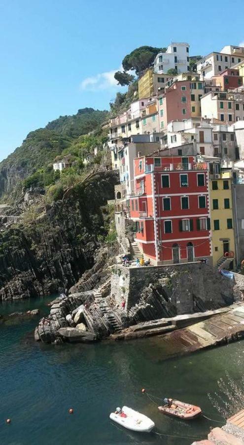 Ca'La Luna - In Centro Con Terrazza Riomaggiore Buitenkant foto